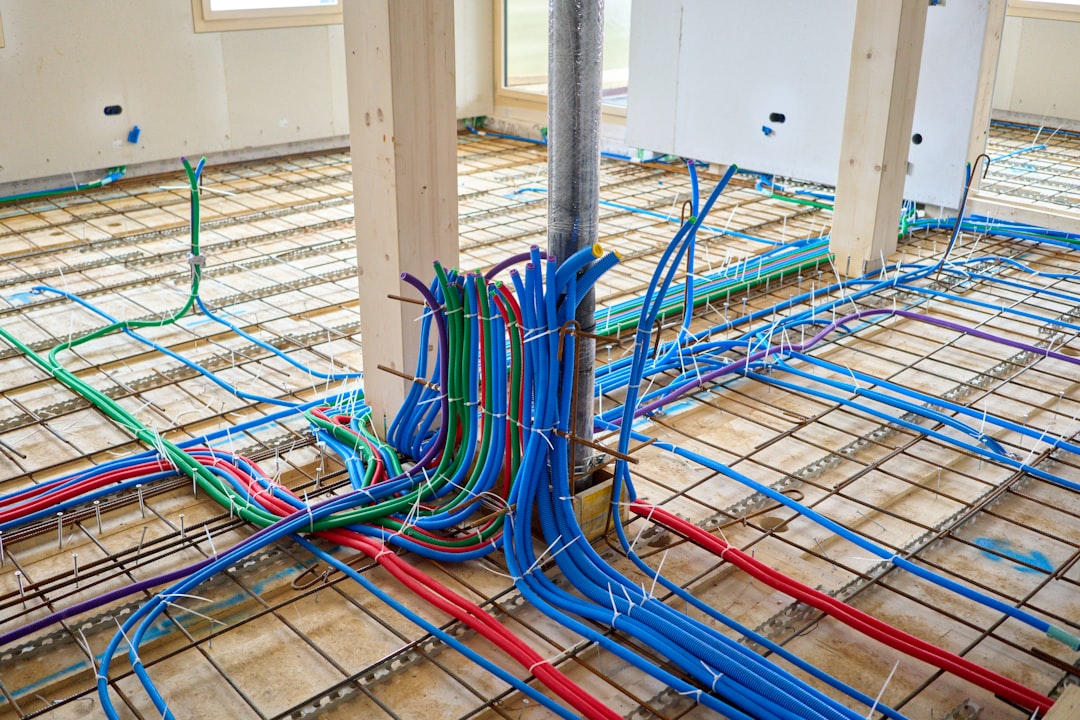 Facilities and operations teams sourcing electronics and connectivity products